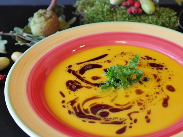 Leichte Herbstsuppe für kalte Tage
